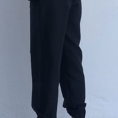 Yoga Matte Black - Jogger 2